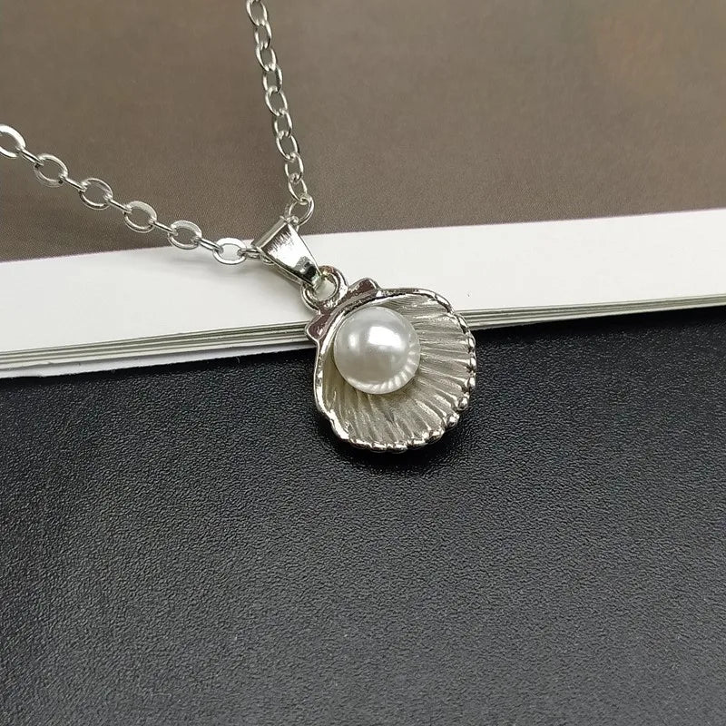 Trendy Meribella Shell x Pearl necklace