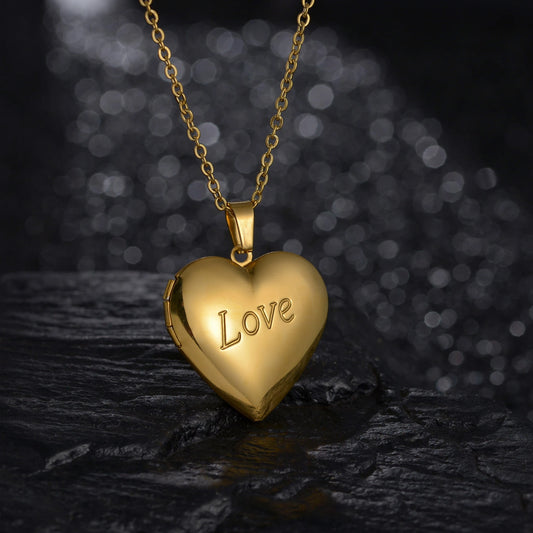 heart necklace for picture