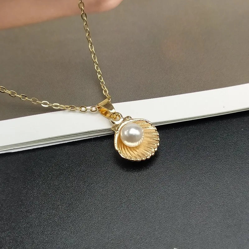 Trendy Meribella Shell x Pearl necklace